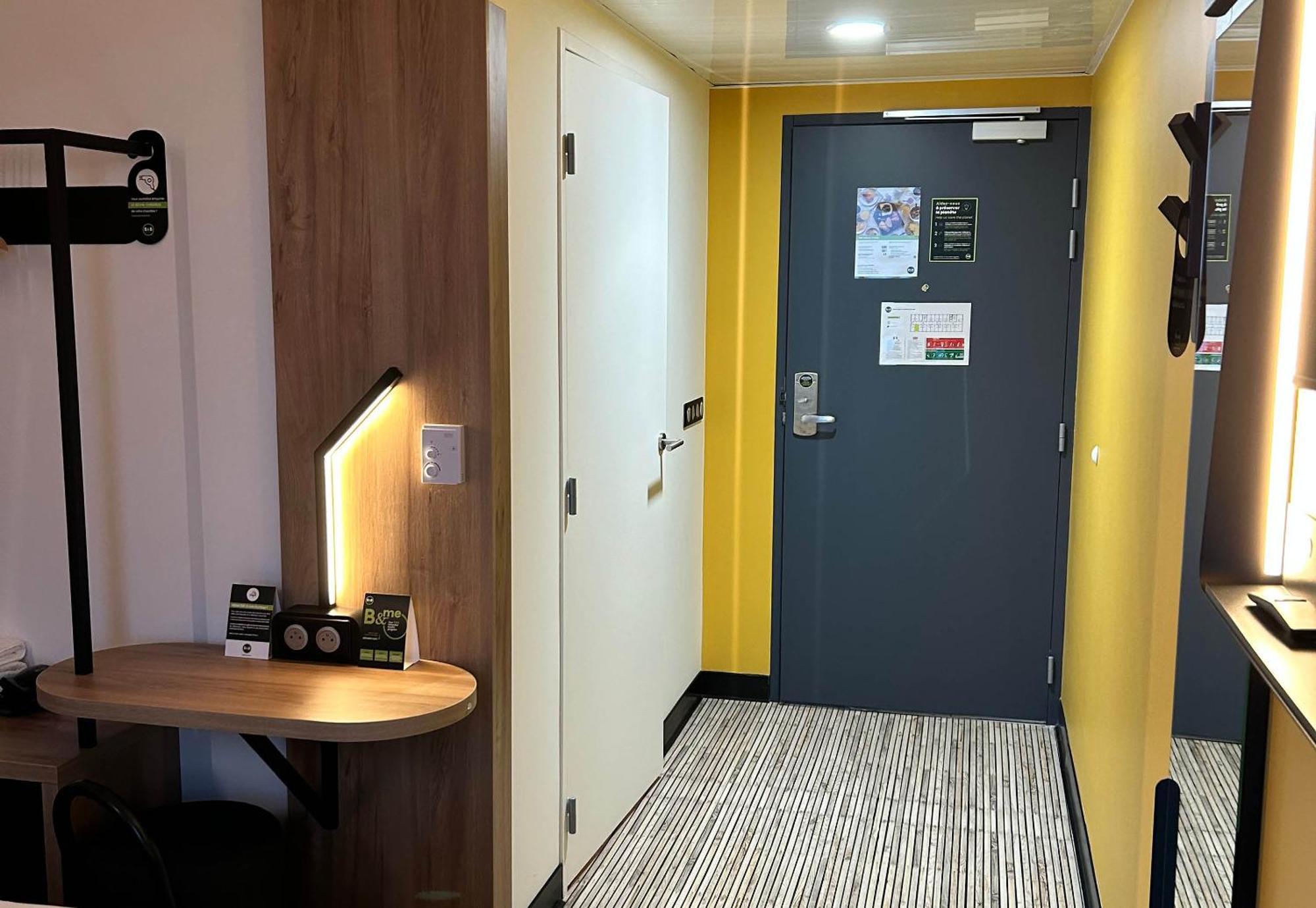 B&B Hotel Cergy Saint-Christophe Gare Екстер'єр фото