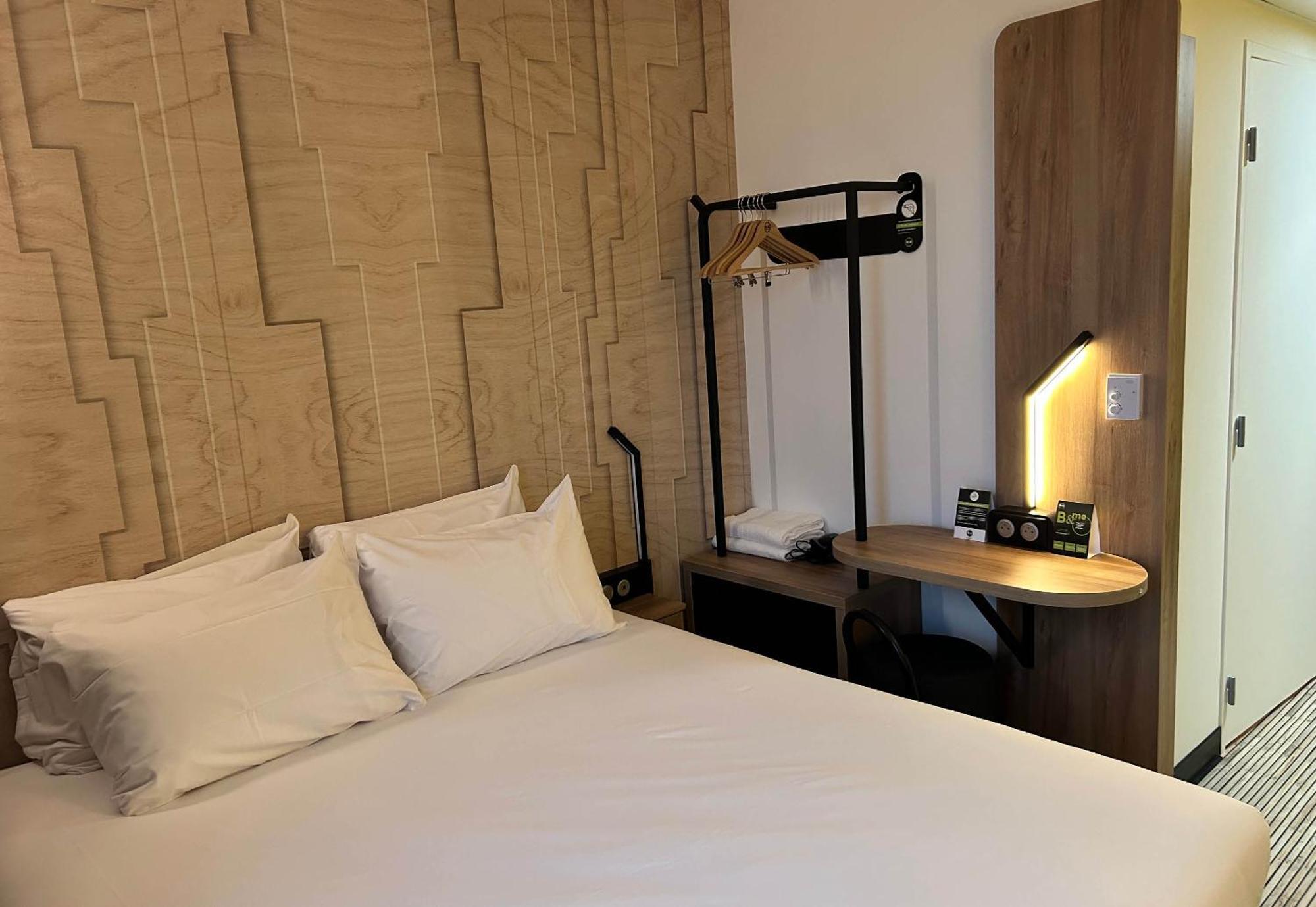 B&B Hotel Cergy Saint-Christophe Gare Екстер'єр фото