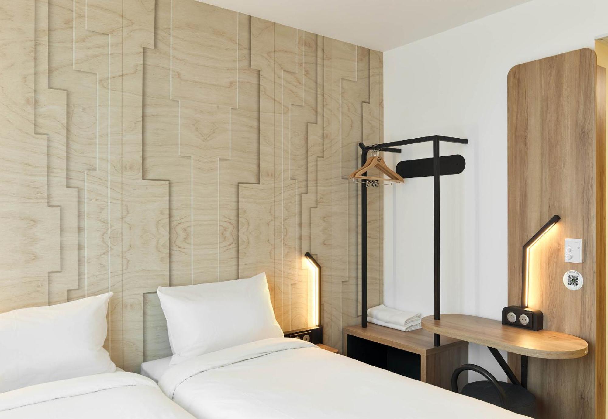 B&B Hotel Cergy Saint-Christophe Gare Екстер'єр фото