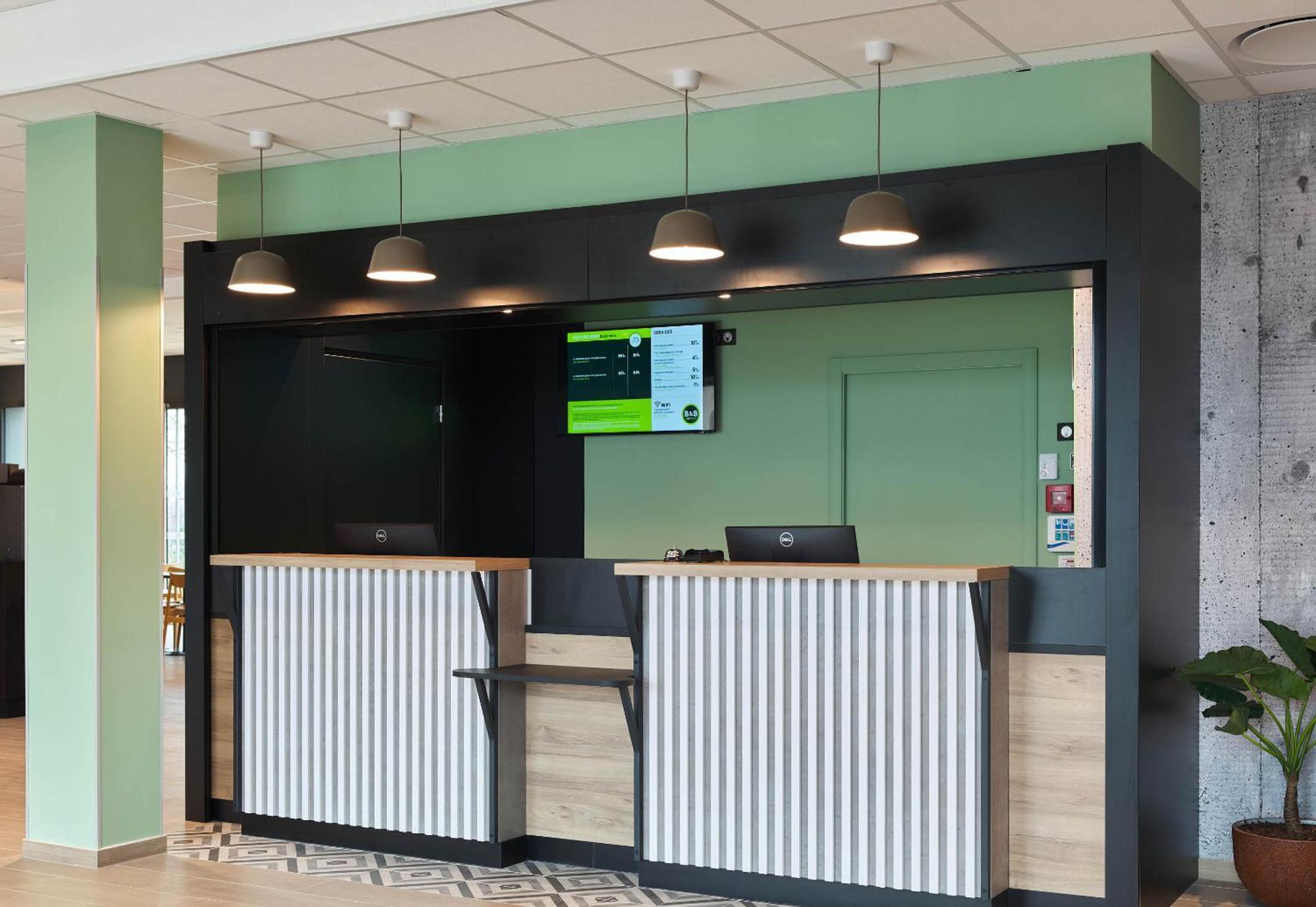 B&B Hotel Cergy Saint-Christophe Gare Екстер'єр фото